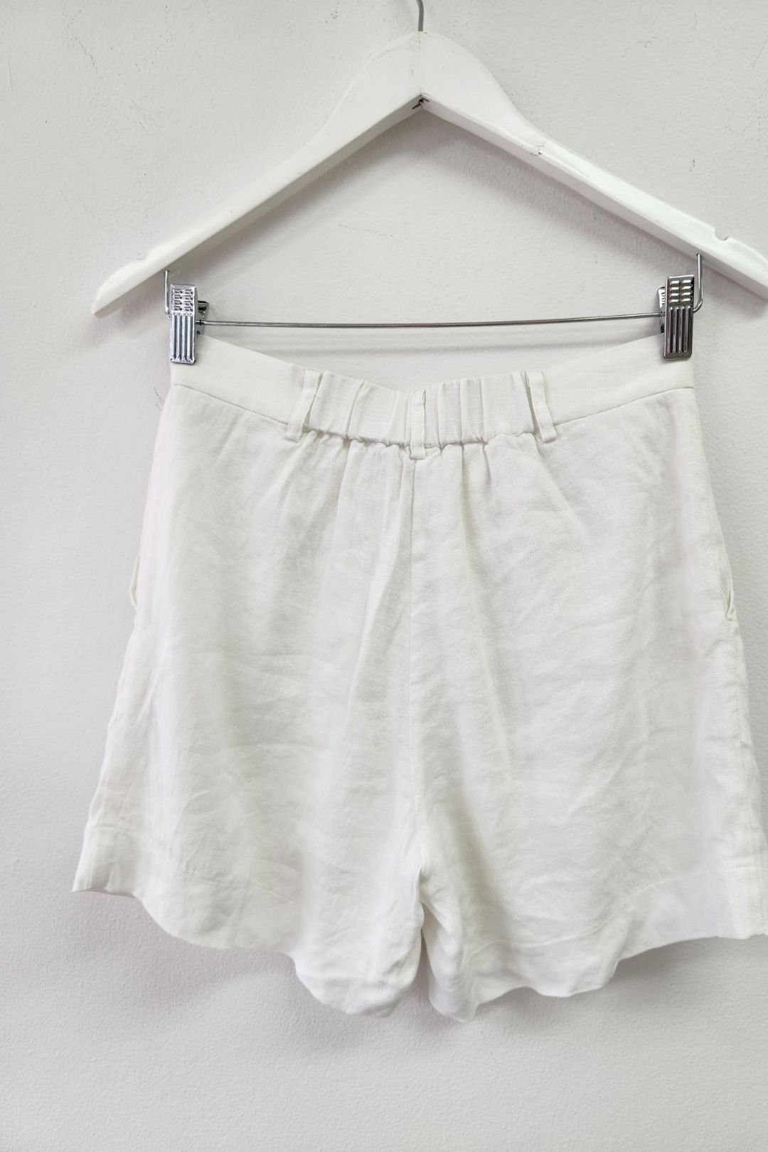 Arlington Milne - Button Front White Mini Shorts