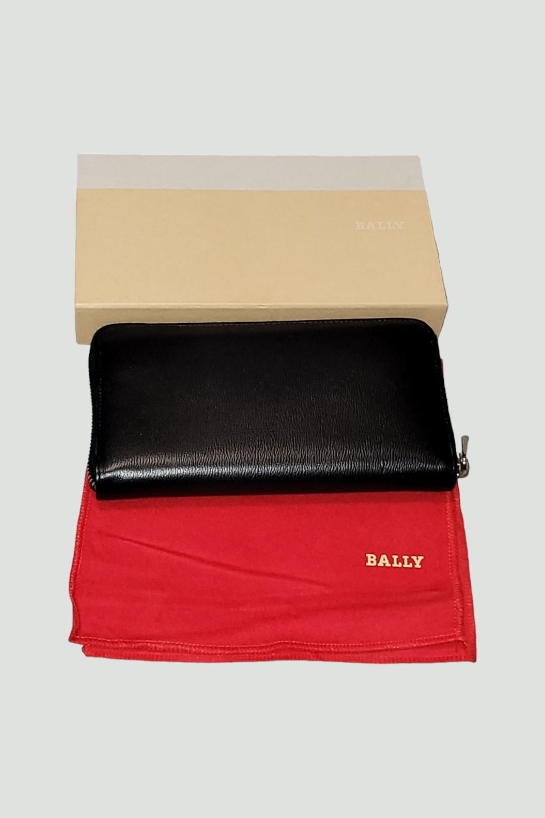 Bally - Black Grained Leather Zip Up Wallet