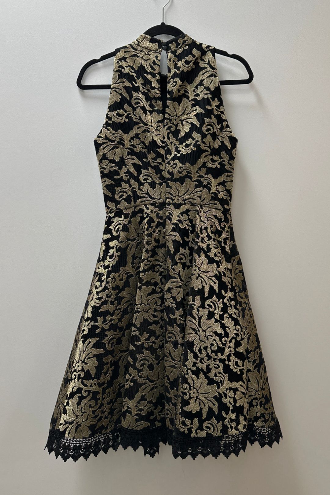 Review Black and Gold When in Rome Dress