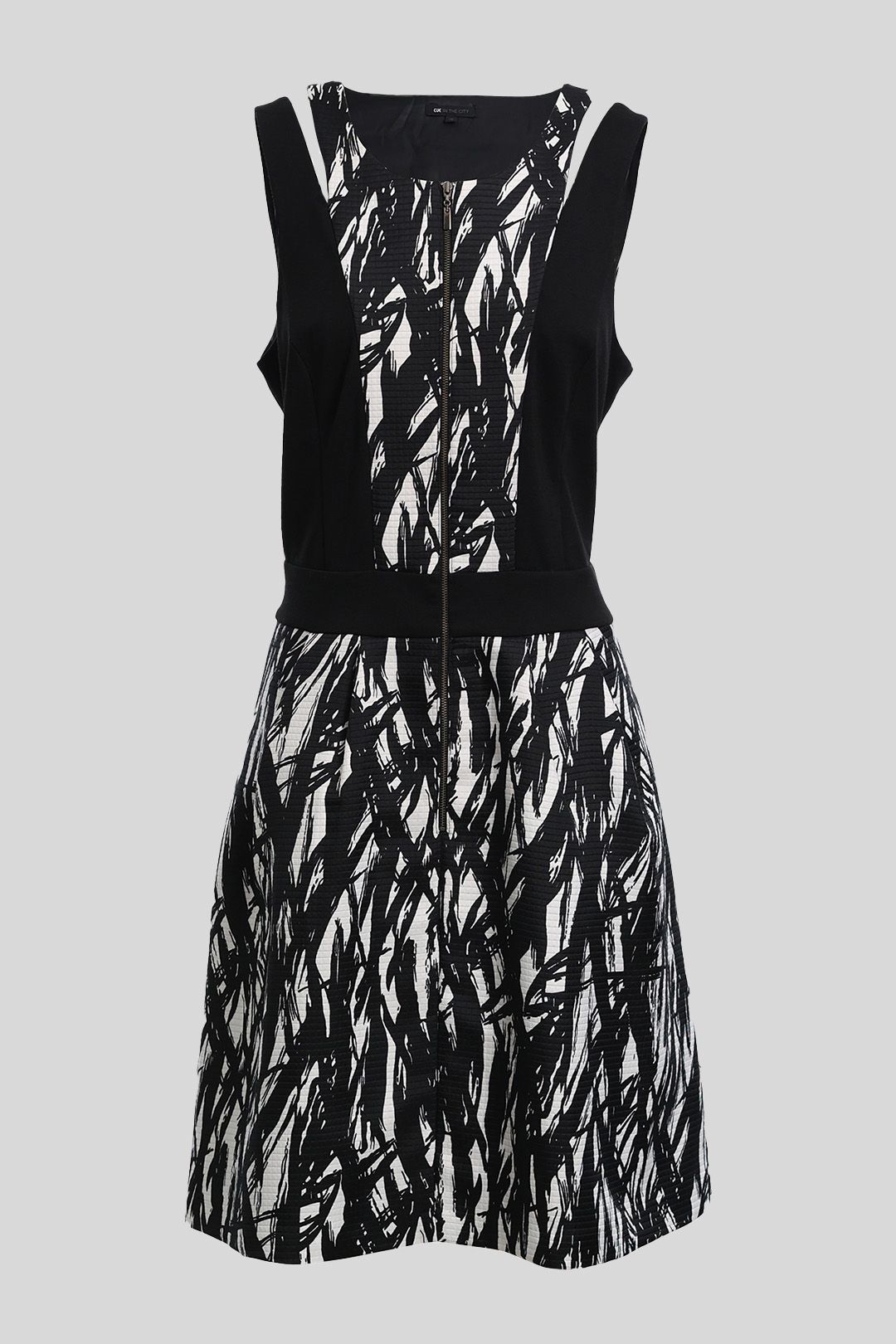 Cue in the City - Black and White Front Zip Dress