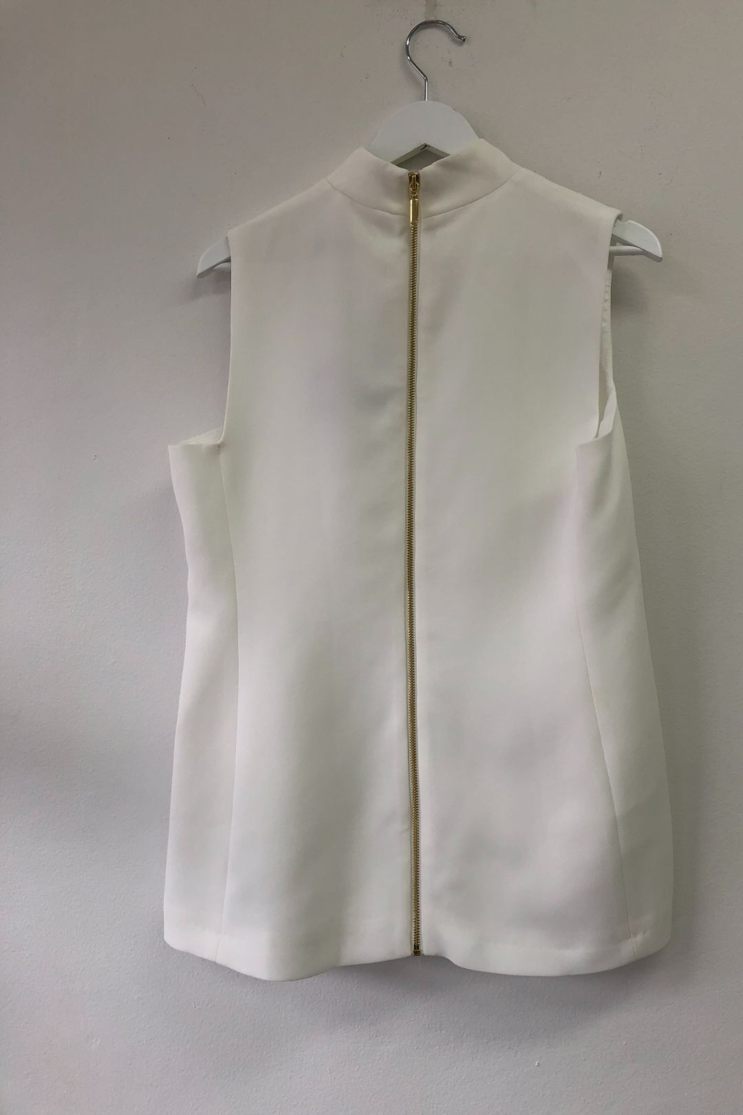 Carla Zampatti - White Refined Elegance Polo Top