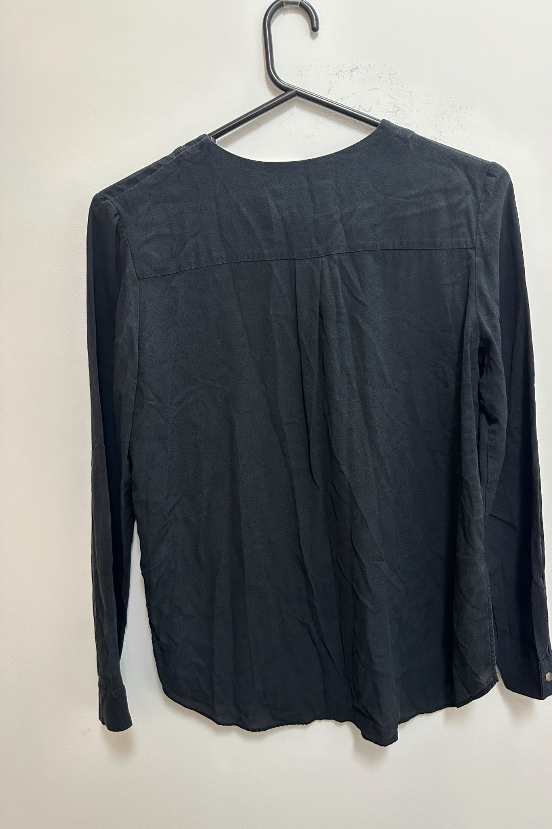 Ginger and Smart - Long Sleeves Silk Blouse in Black