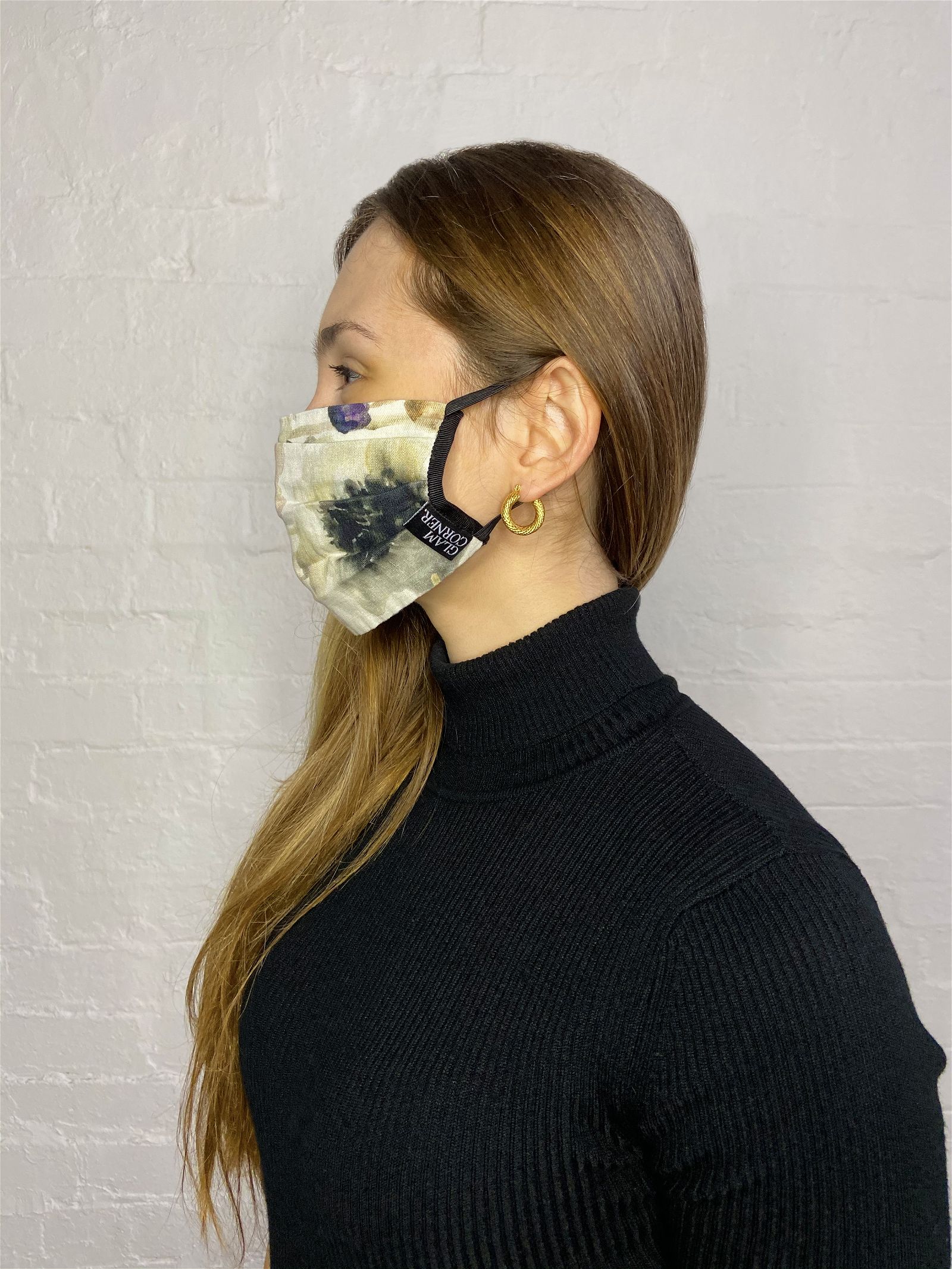 GlamCorner-Three-Layered-Fabric-Face-Masks-Ivory-Floral-Model
