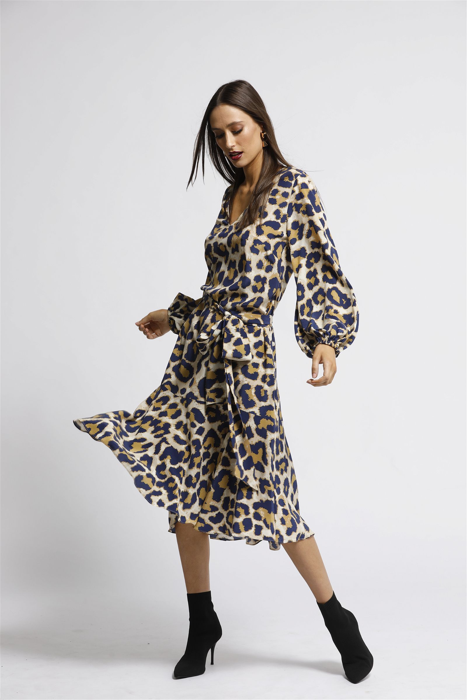 husk-talitha-dress-leopard-print-campaign