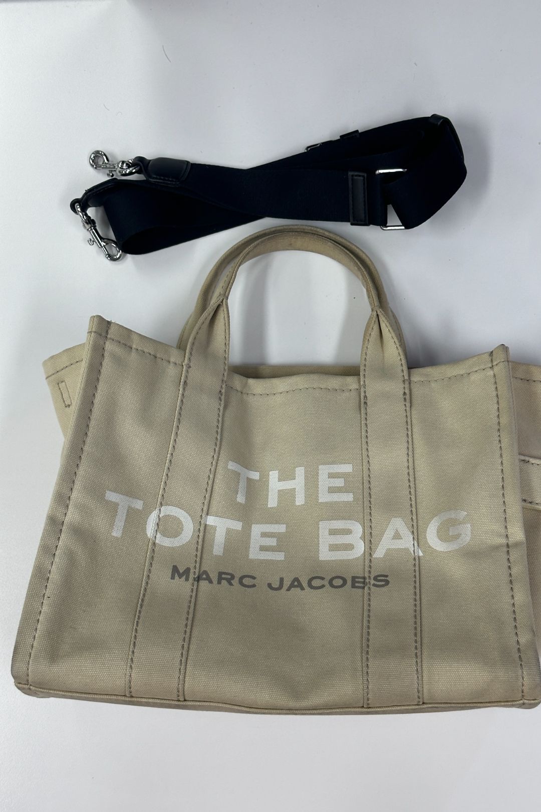 Marc by Marc Jacobs - The Small Tote Bag in Beige