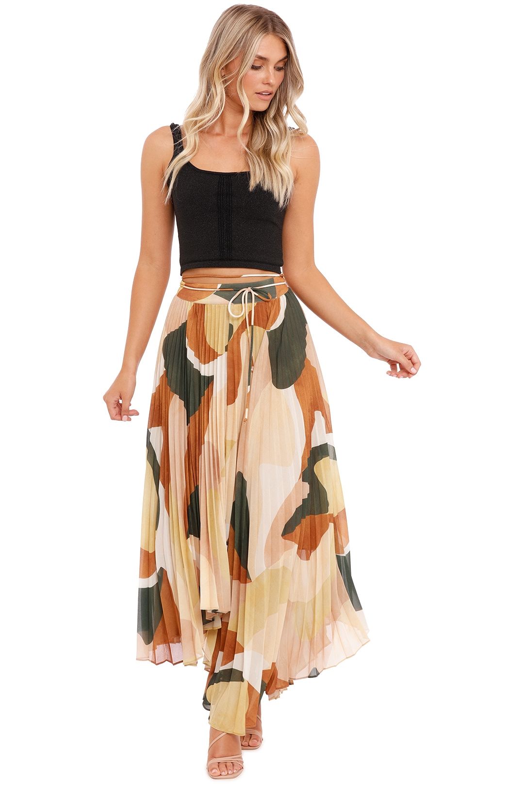 Ministry of Style Retro Resort Pleated Skirt abstract