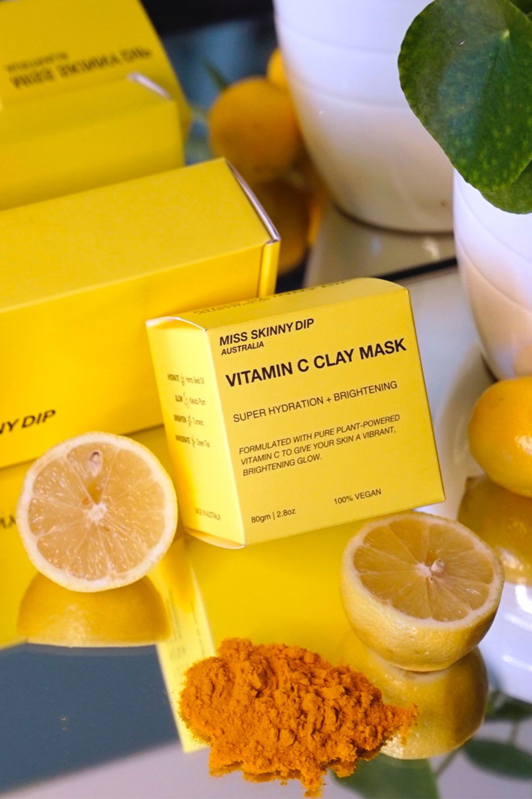 miss-skinny-dip-vitamin-c-clay-mask-4