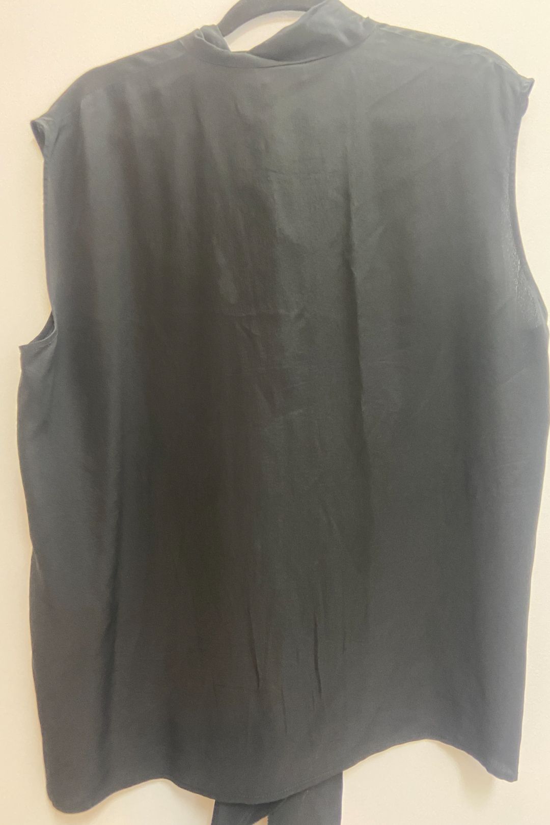 Scanlan Theodore Sleeveless Black Blouse With Self Tie