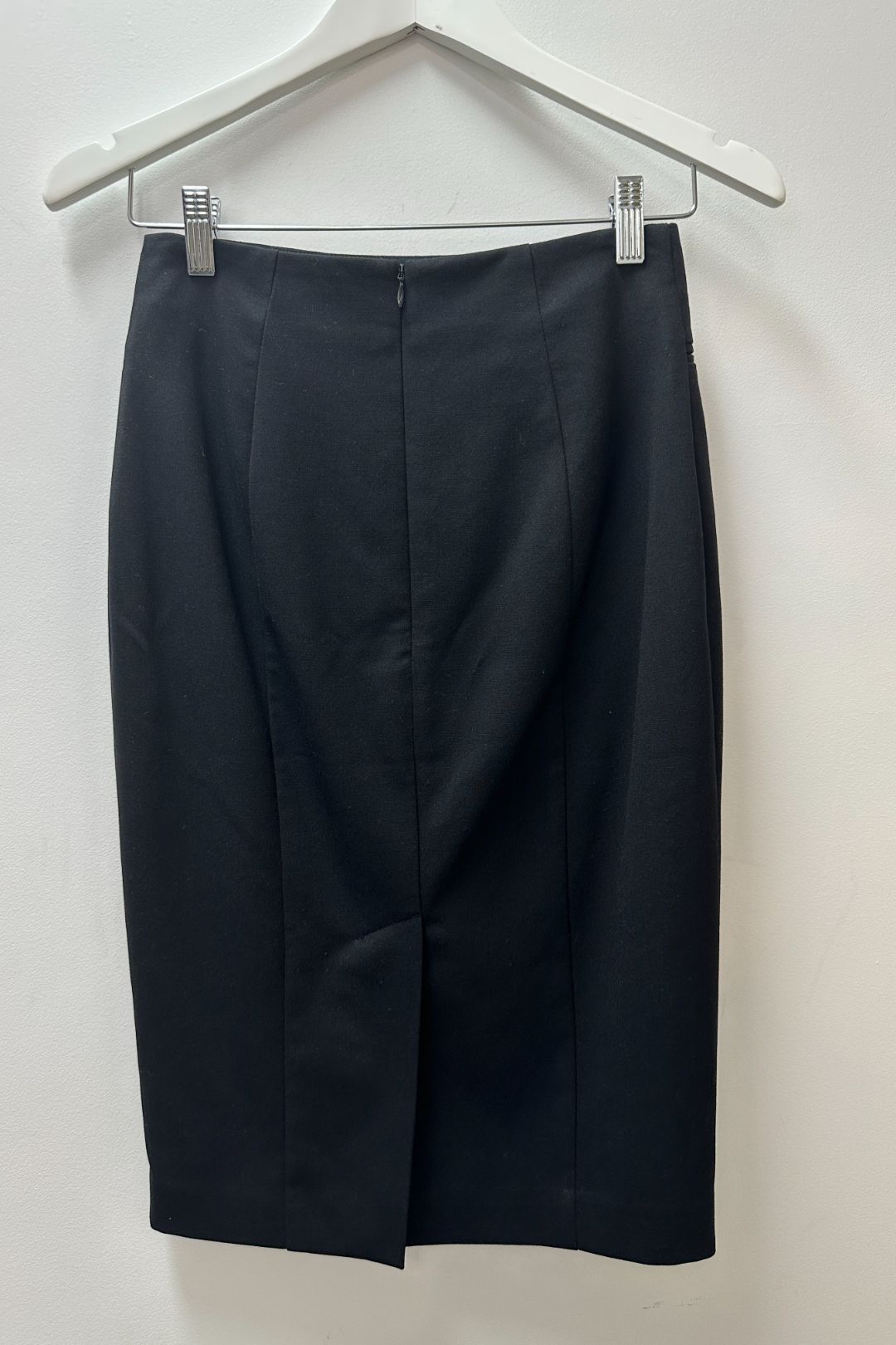 Cue Tailored Pencil Skirt in Black